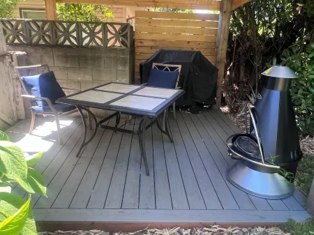 Mid Century Modern-5 min from I-5