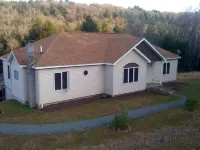 Secluded mountain house getaway