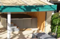 Appartement Cosy de 120 m2 Situé à Rasteau . Animaux de Compagnie Acceptés Hotels in Rasteau