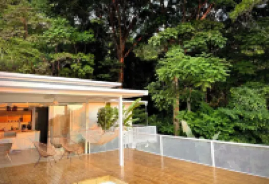 Beautiful Villa Lucia, Gated Tropical Retreat, Private Deck with Pool, Ojochal