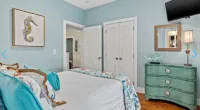 Sassy Seahorse! 200 Yards to Beach! Neighborhood Pool