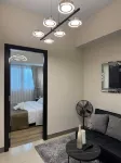 New 1BR Condo Near Venice Canal & BGC w/ Balcony - balcony