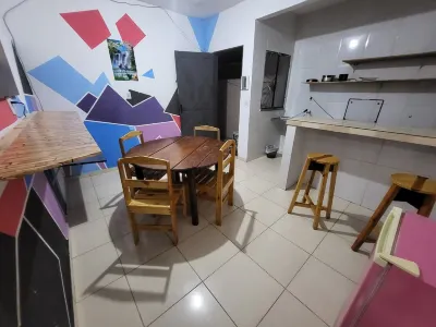 Cozy apartment in delightful Da Paz Manaus with WiFi, AC Hotel di 