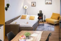 Old building oasis Fulda - quiet, central, terrace, train station 400m -