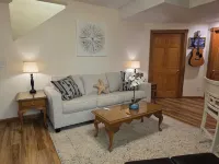 Spacious 4Br & 3BA, 3 King Beds, 7 mi to Airport