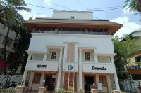 OYO 프리미엄 패스포트 오피스 타네 Shree Jagdamba Mandir 주변 호텔