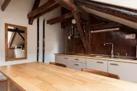 Authentic & Charming Loft-directly in the center