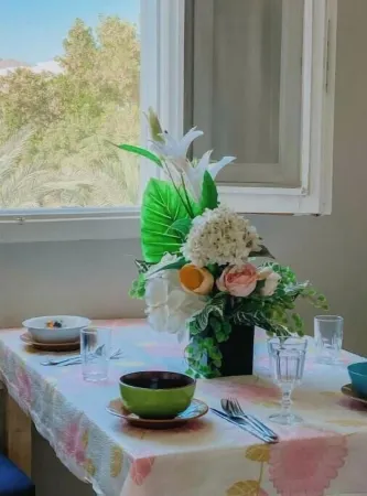 Eel Garden Villas - mountain view beach side apt.