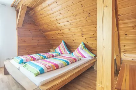 Alpen-hostel Südgrat 8, Buxacher Straße 23 mit Motorradvermietung Отели в г. Мемминген