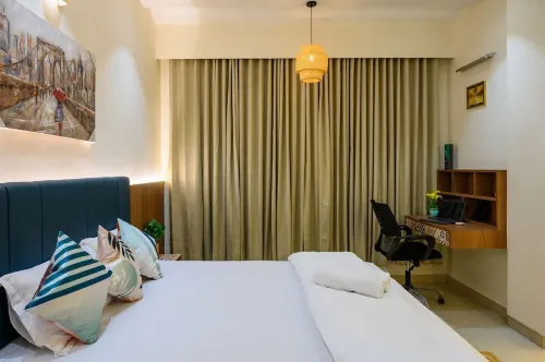 2bhk Cozy Bohemian apartment this offers relaxed and artistic vibe