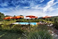 Fattoria del Colle - Pools