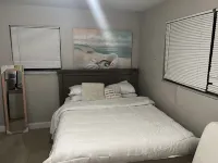 House with pool 15 minutes from the beach!