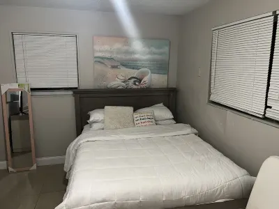 House with pool 15 minutes from the beach! Hotel in zona Dream World Florist and Décor