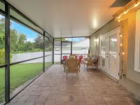 Charming 3-bedroom Pet Friendly house in tranquil Riverview Hotels in Riverview
