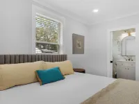 Charming 3-bedroom close to crystal clear natural springs in DeFuniak Springs FL Hotels in DeFuniak Springs