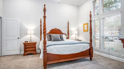 Cozy 4-Bdrm Retreat w/ BBQ and Firepit - Ideal for Lrg Grps and Outdoor Living Hotels near One Eleven Ranch Park