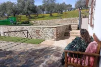 El Berezal Farm Отели рядом с достопримечательностью «Сьерра де Арасена»