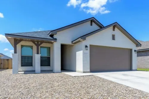 Four beds w/ 1 king, 3 queen beds each with a TV. Centrally located! No pets