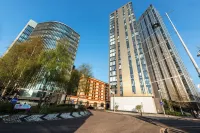 Skyline Views | 2 Bed 2 Bath in Prime Location | Parking/Netflix! Hotels in The Westside