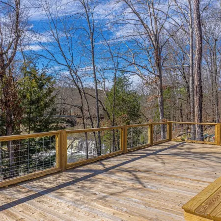 Tranquil Getaway Minutes from Auburn including Pool & backyard Waterfall Oasis
