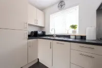 Luxury 2 bed house in Dartford, United Kingdom 斯通住宿飯店
