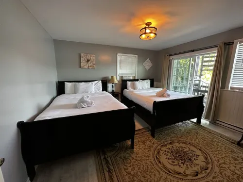 2-bedroom apartment on Main Street with lakeside view