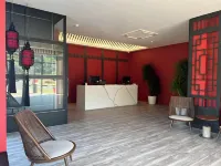 Roxy Hotel Siniawan
