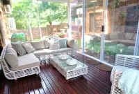 Spacious holiday home in cozy complex. Walking distance from the nature reserve. Hotels in Eshowe