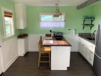 A Delightful Beach Loft with Panoramic Ocean View Hotels in Kalaoa