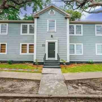 Cozy 1-bedroom apartment in lovely Mobile with WiFi, AC Hotel Exterior