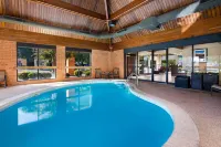 Comfort Inn Virginia Horse Center - Swimmingpools