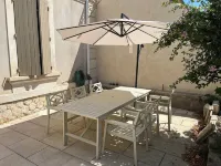 House in the village, near Avignon Hotels in Barbentane