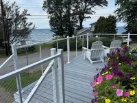 Completely Remodeled Lake House w 3 bedrooms 2 bath,  deck & amazing beach view