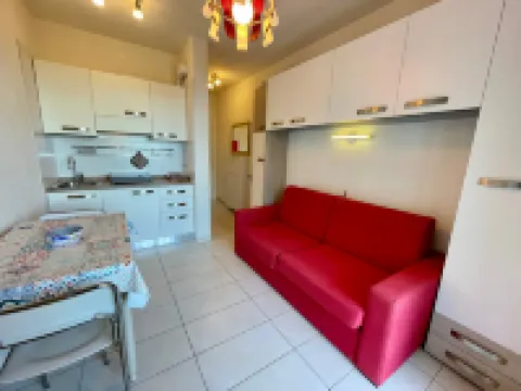 Cozy Seaside Studio-Beahost