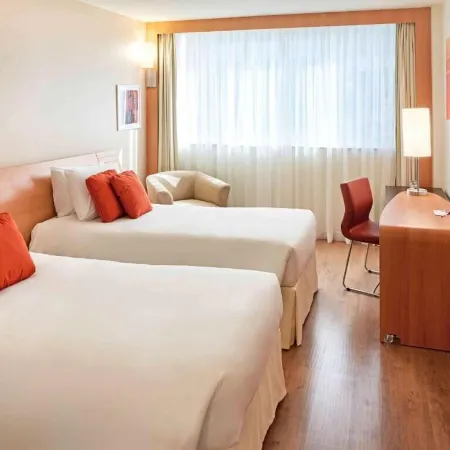 Regency Barra Hotel Отели рядом с достопримечательностью «Пляж Жоатинга»
