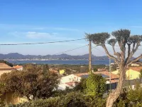 Villa sea view in Saint AYGULF - "La villa 239The villa 239)