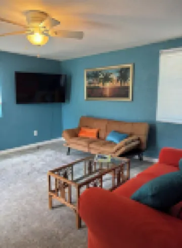 Charming 1-bedroom cottage pet/kid friendly