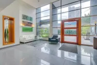 A2 Nice, Cozy, Stylish, 2D2B, Subway front door Hotels in Estacion Central