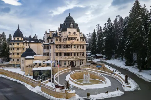 Festa Winter Palace Hotel