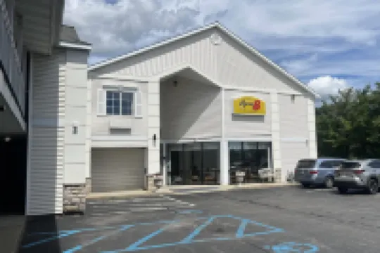 Super 8 by Wyndham Albany Hotels in 