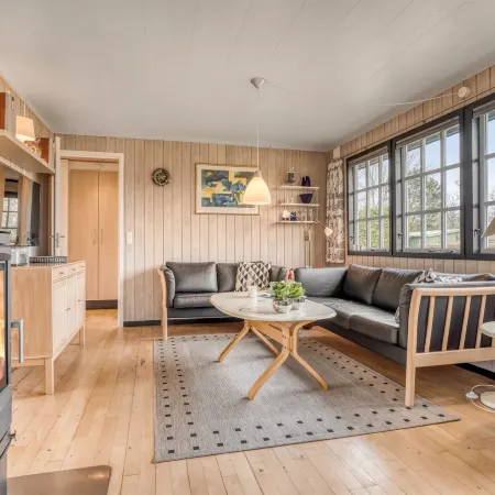 "Thorir" - 500m from the sea