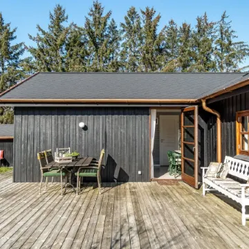 "Marla" - 1.1km from the Sea