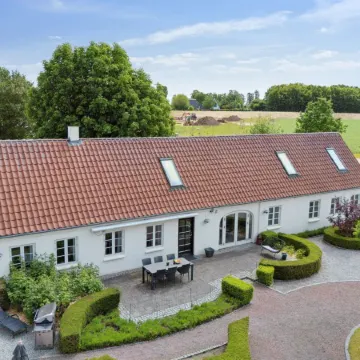 "Malinda" - 500m from the Sea