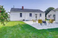< 1 Mi to Lambeau Field: Green Bay Home w/ Grill! - 3-Star