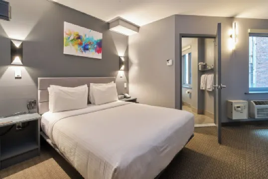 เดอะเล็กซ์ NYC