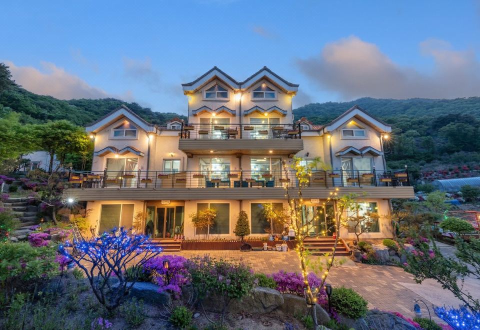 hotel overview picture