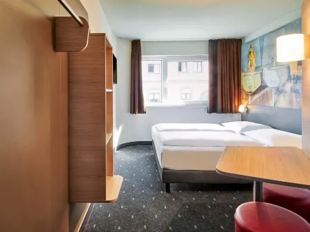B&B HOTEL Würzburg-City