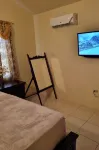 Charming 2-Bed House in Portmore Gated Community