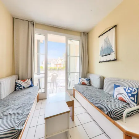 Apartment on Rhuys Peninsula Near Fogeo Beach