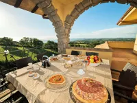 Villa near Lake Bolsena with Pool Hotels in Montefiascone